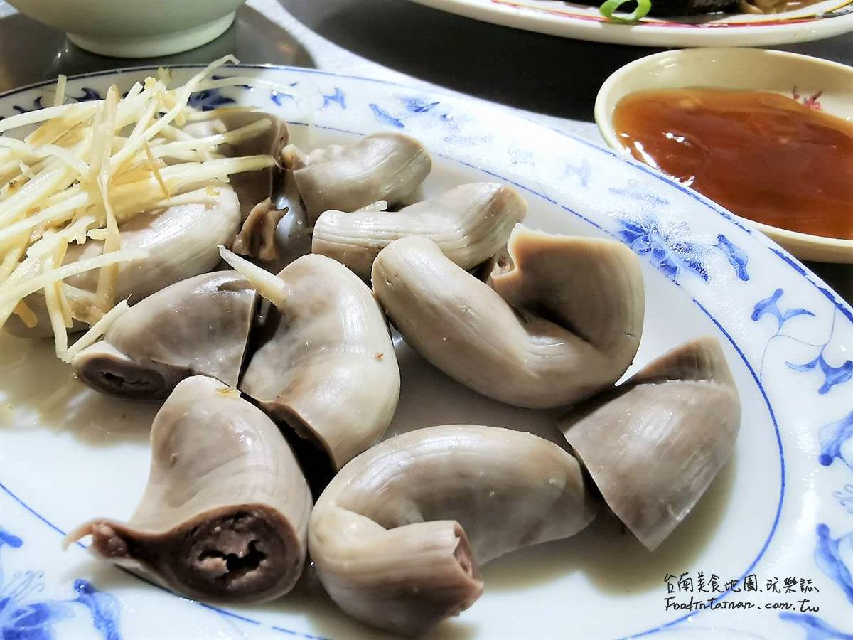 台南東區推薦晚餐宵夜平價美味無名滷味魯味麵攤