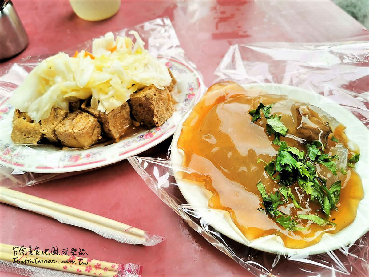台南永康地區推薦在地人國民平民平價下午茶點心無名小吃-忠孝路臭豆腐