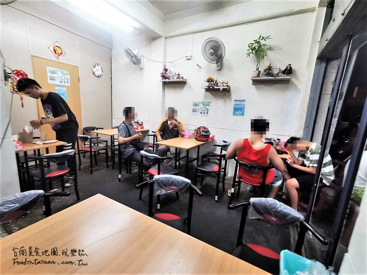 台南推薦平價傳統宵夜點心美食-文化街無名蛋餅草莓吐司